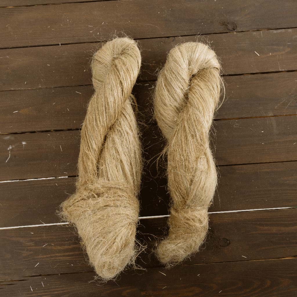 Scutched-flax-fiber